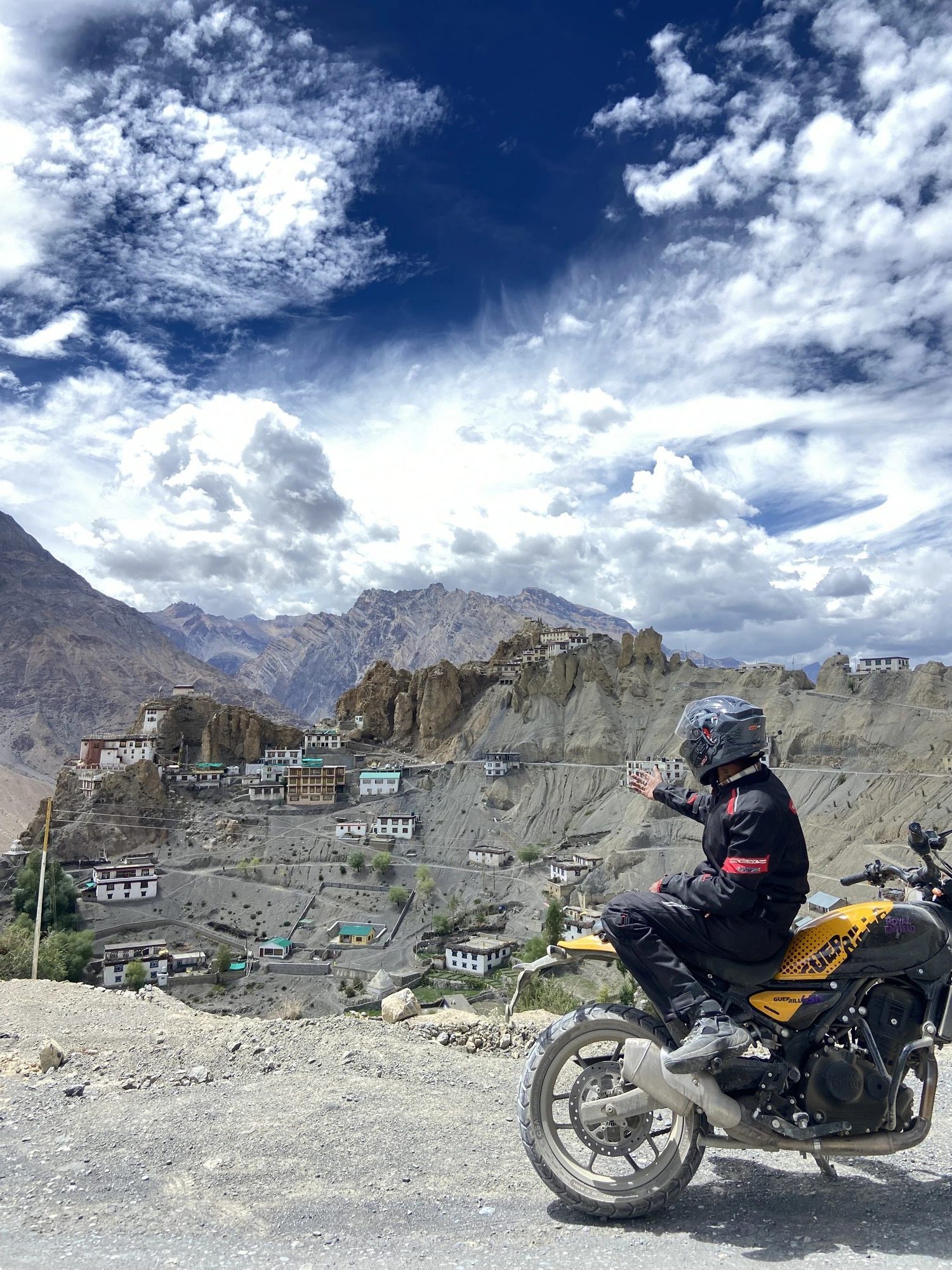 Chai stop above Dhankar village